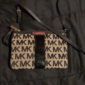 MK SMALL BAG. MAKE OFFERS
